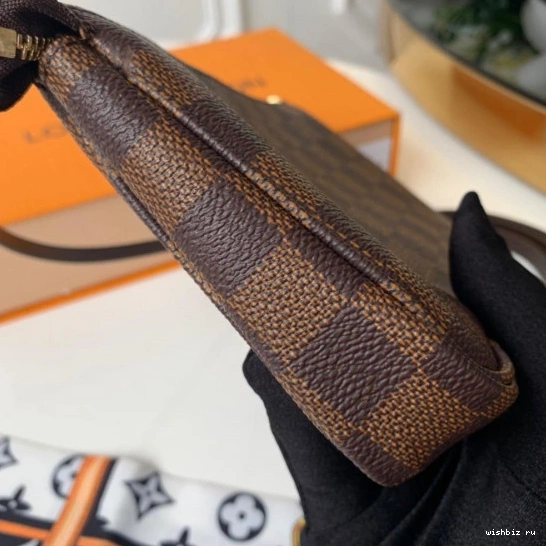 WIS Vuitton ACCESSOIRES Louis POCHETTE 0821